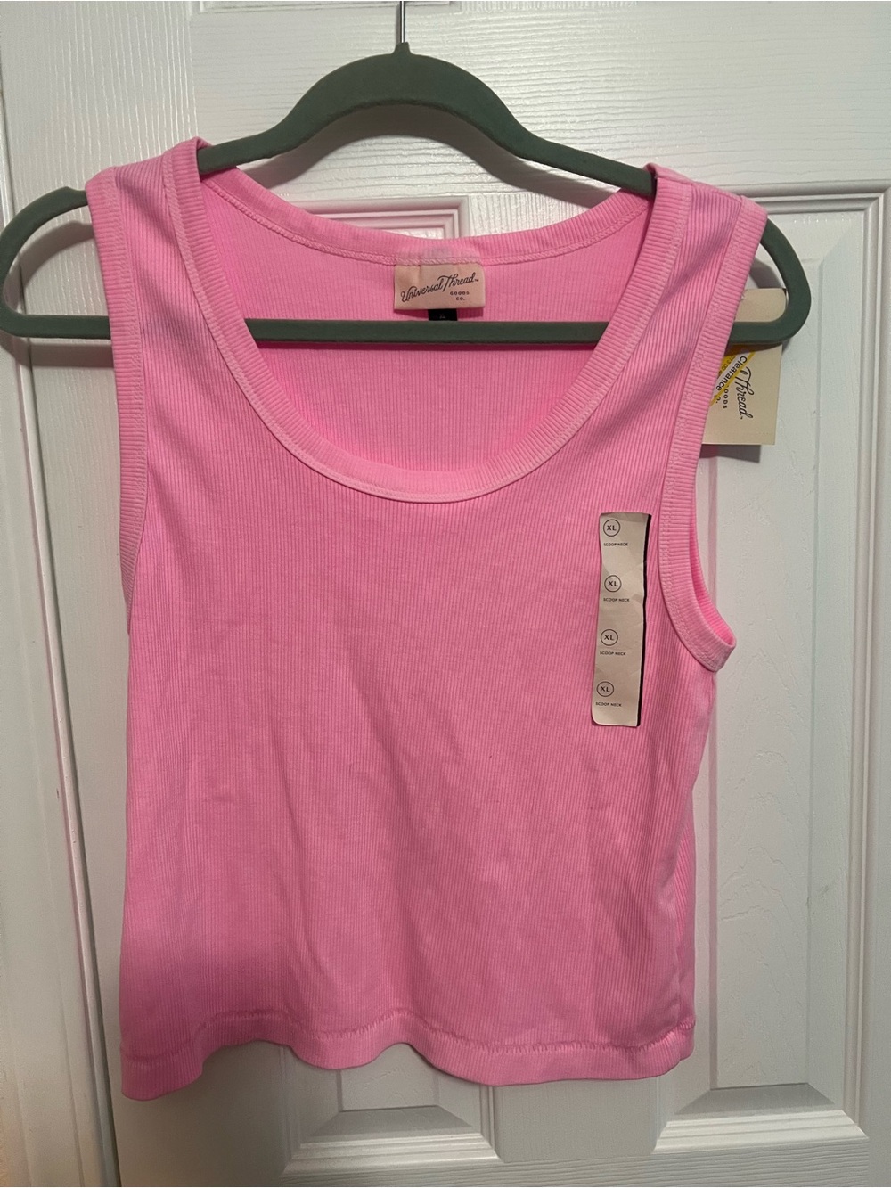 NWT Universal Thread Hot Pink Ribbed Scoop Tank